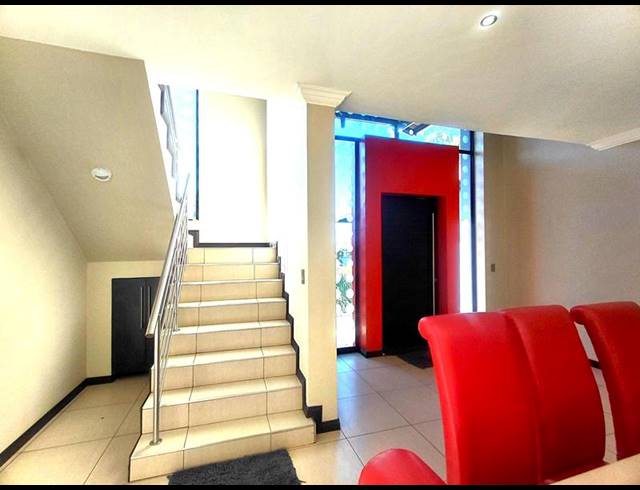 4 BEDROOM HOUSE FOR SALE IN MIDLANDS ESTATE